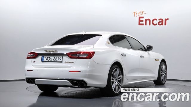 Maserati Quattroporte 2017 — photo 2