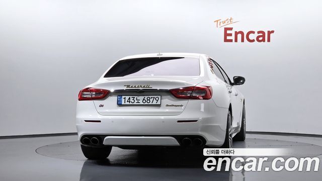 Maserati Quattroporte 2017 — photo 4
