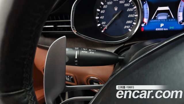 Maserati Quattroporte 2017 — photo 28