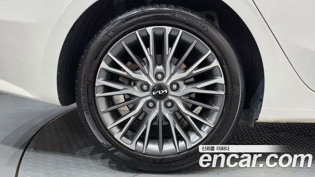 Kia K3 2022 — photo 5