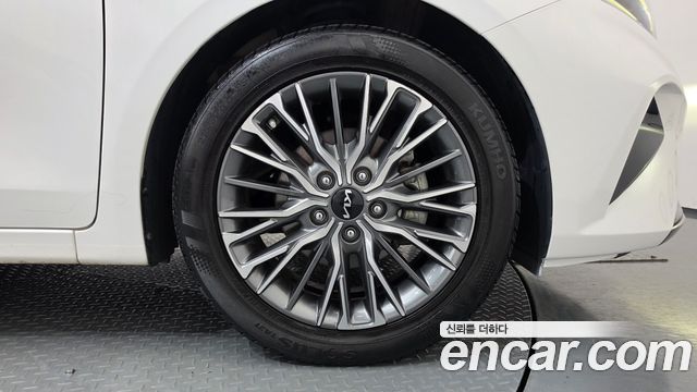 Kia K3 2022 — photo 7