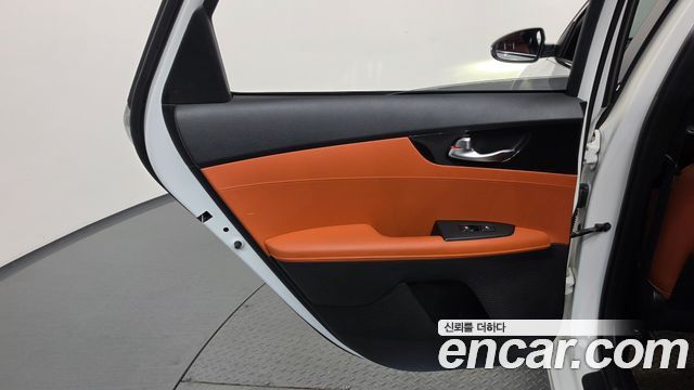 Kia K3 2022 — photo 15