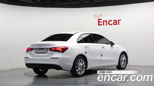 Mercedes-Benz A-Class 2020 — photo 2