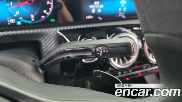 Mercedes-Benz A-Class 2020 — photo 12