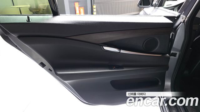 BMW Gran Turismo 2011 — photo 15