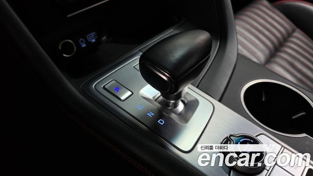 Genesis G70 2018 — photo 12