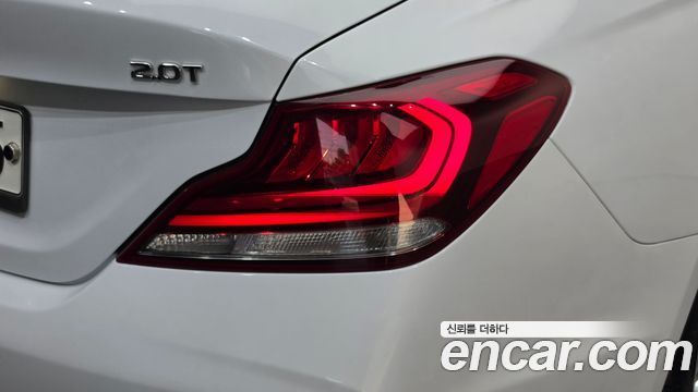 Genesis G70 2018 — photo 9