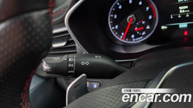 Genesis G70 2018 — photo 28