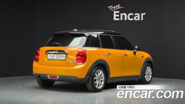 Mini Cooper 2016 — photo 2