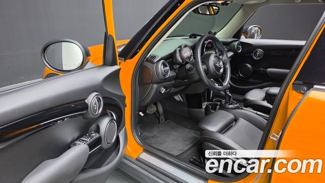 Mini Cooper 2016 — photo 10