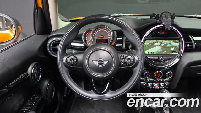 Mini Cooper 2016 — photo 16