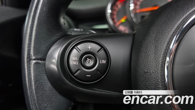 Mini Cooper 2016 — photo 18