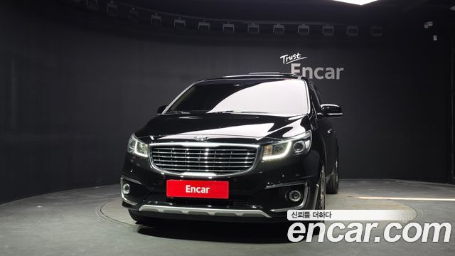 Kia Canival 2018 — photo 3