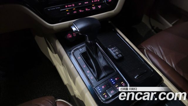 Kia Canival 2018 — photo 12