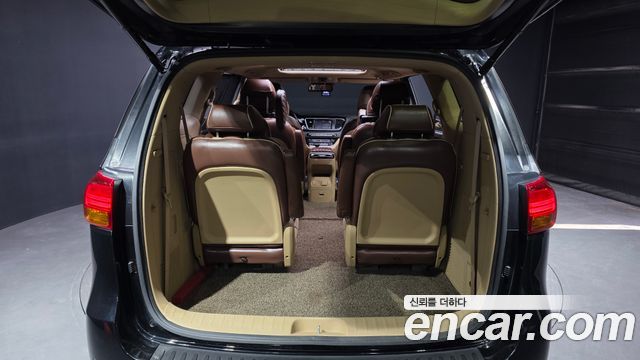 Kia Canival 2018 — photo 26