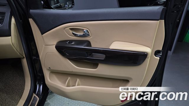 Kia Canival 2018 — photo 15