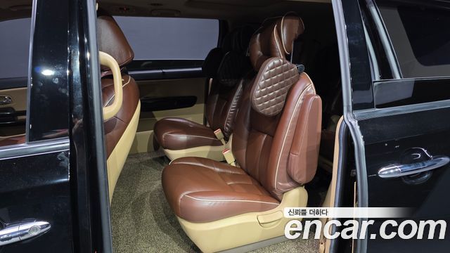 Kia Canival 2018 — photo 16