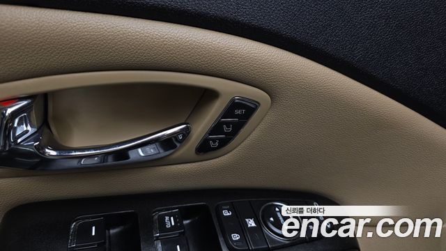 Kia Canival 2018 — photo 31