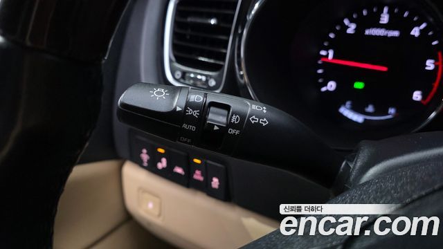 Kia Canival 2018 — photo 34