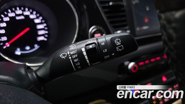 Kia Canival 2018 — photo 37
