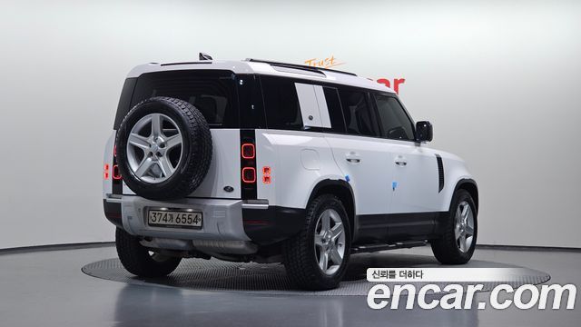 Land Rover Defender 2020 — photo 2