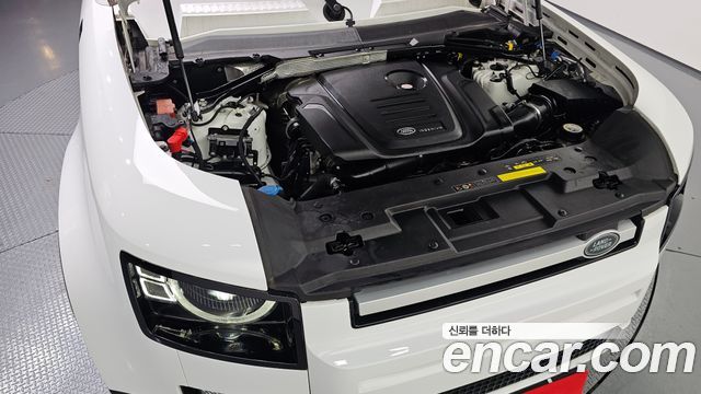 Land Rover Defender 2020 — photo 6