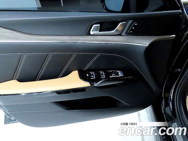 Kia K5 2022 — photo 16