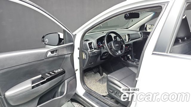 Kia Sportage 2018 — photo 13