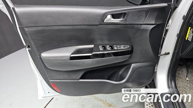 Kia Sportage 2018 — photo 14