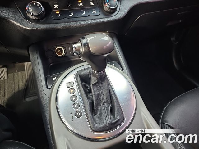 Kia Sportage 2016 — photo 8