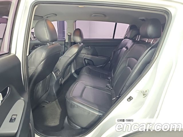 Kia Sportage 2016 — photo 12