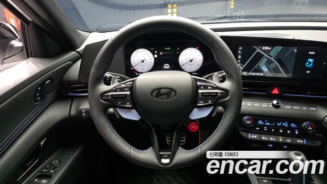 Hyundai AVANTE 2025 — photo 19