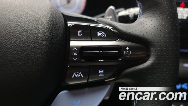 Hyundai AVANTE 2025 — photo 31