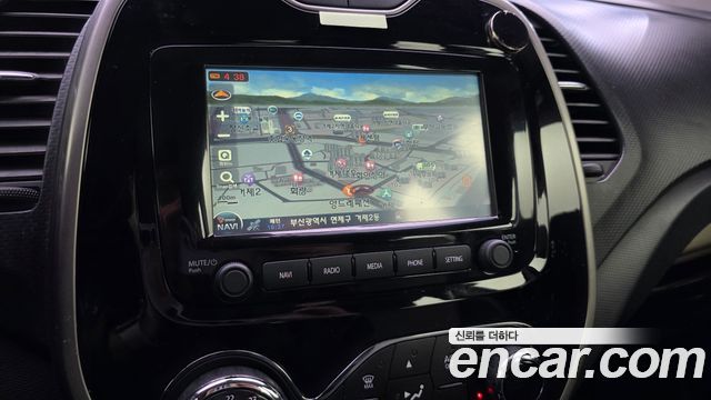 Renault Korea QM3 2014 — photo 20