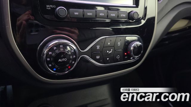 Renault Korea QM3 2014 — photo 23