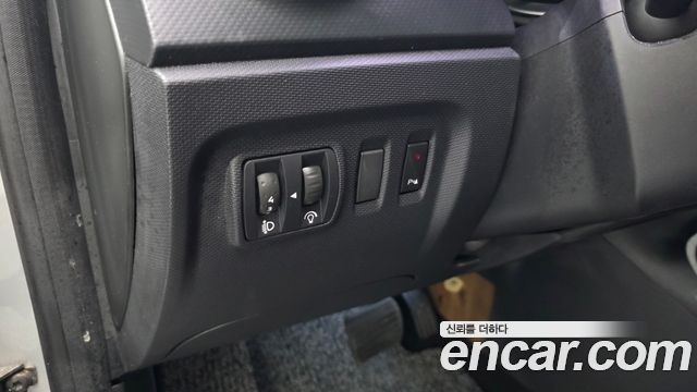 Renault Korea QM3 2014 — photo 24