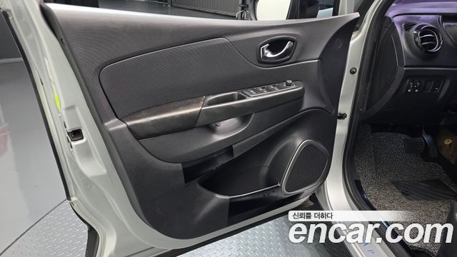 Renault Korea QM3 2014 — photo 14