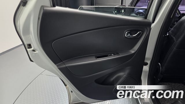 Renault Korea QM3 2014 — photo 15