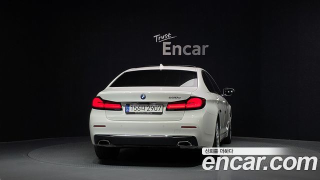 BMW 5-Series 2023 — photo 4