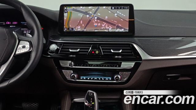 BMW 5-Series 2023 — photo 20