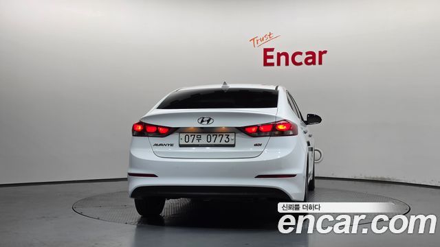 Hyundai AVANTE 2016 — photo 4