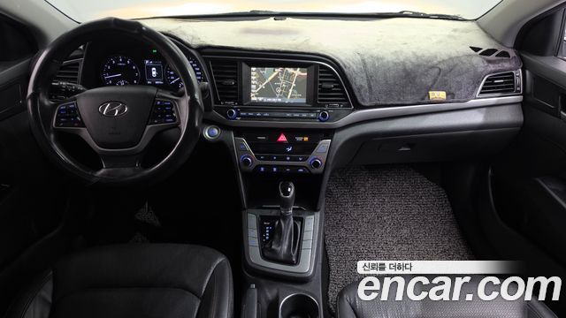 Hyundai AVANTE 2016 — photo 10