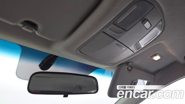Hyundai AVANTE 2016 — photo 26