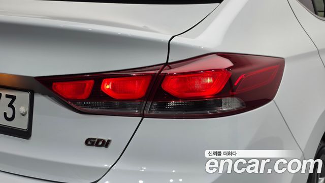 Hyundai AVANTE 2016 — photo 9