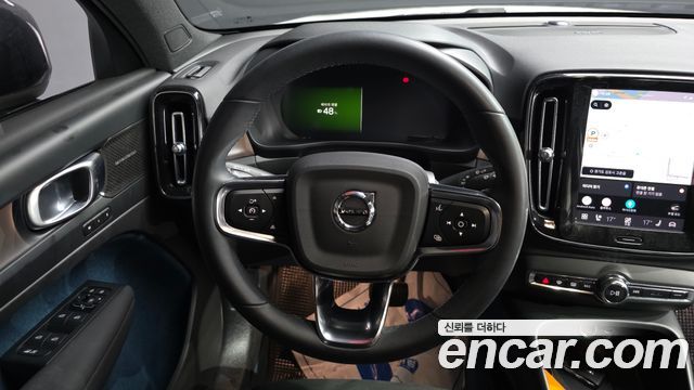 Volvo C40 2023 — photo 19