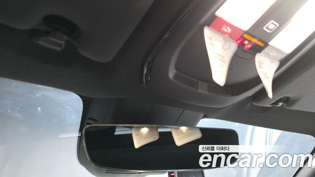 Volvo C40 2023 — photo 25