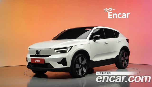 Volvo C40 2023 — photo 1