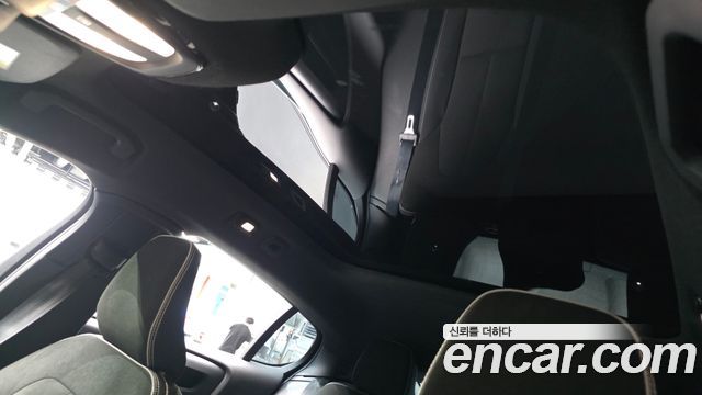 Volvo C40 2023 — photo 30