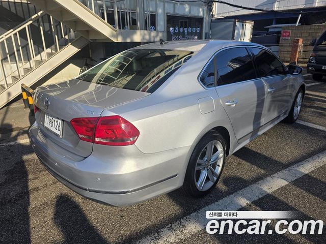 Volkswagen Passat 2015 — photo 4