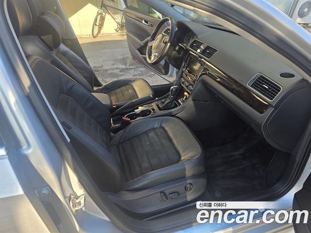 Volkswagen Passat 2015 — photo 10